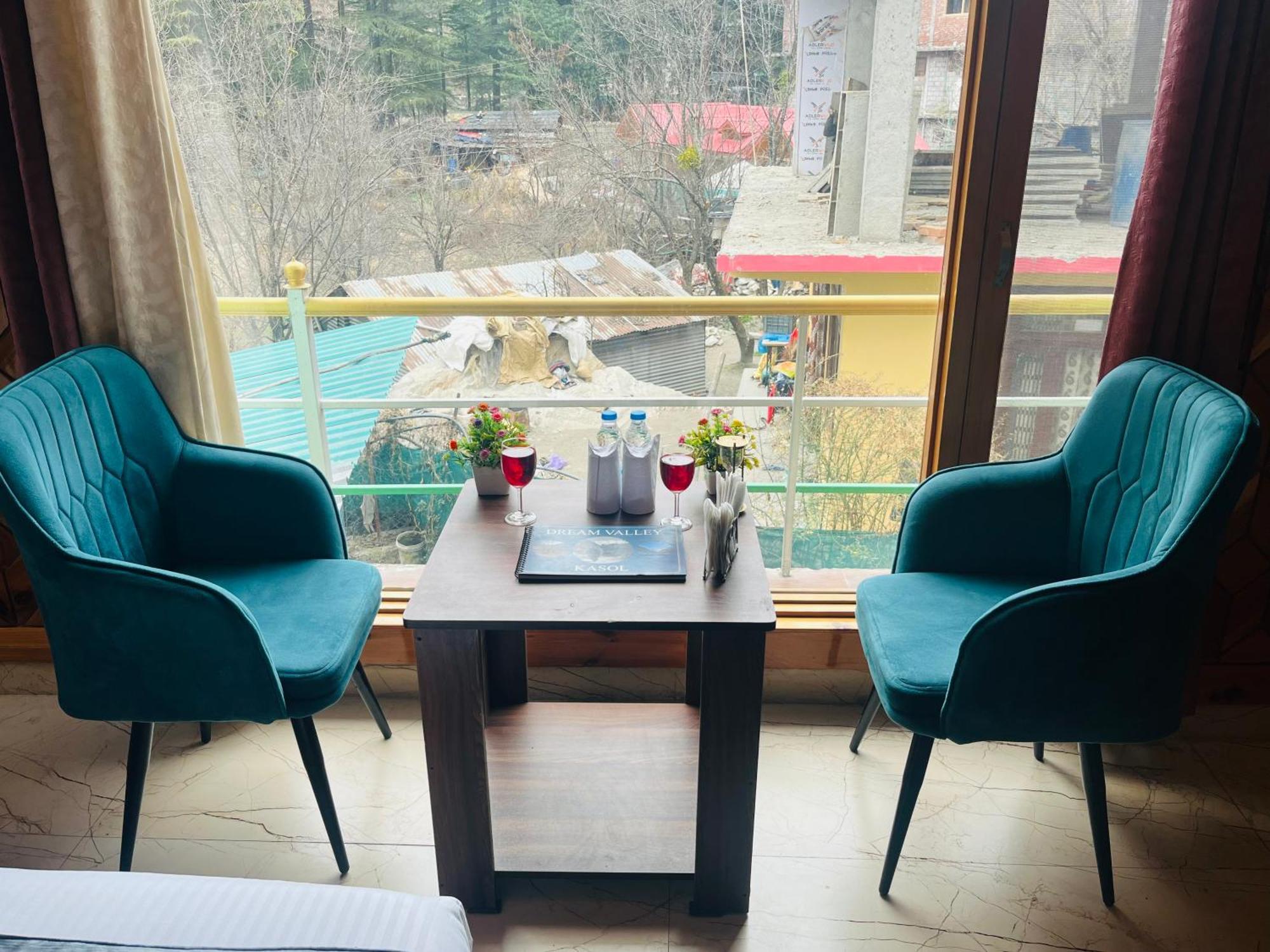 Hotel Pablo Escobar Kasol Extérieur photo