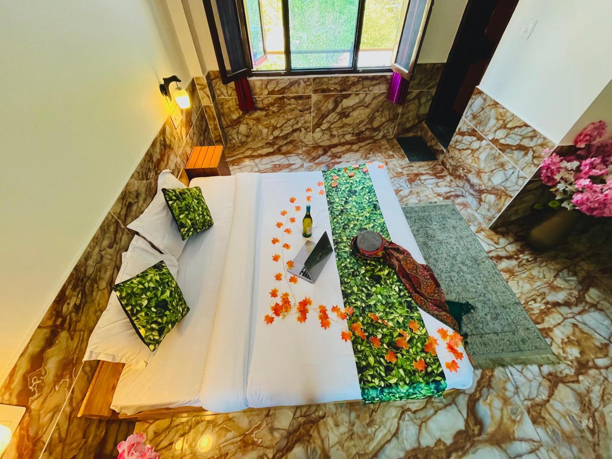Hotel Pablo Escobar Kasol Extérieur photo