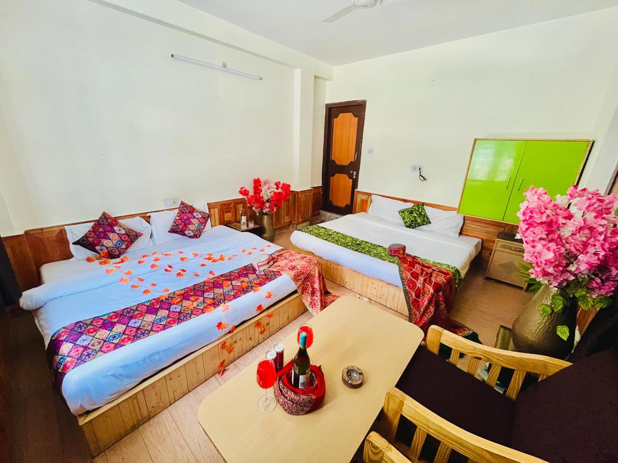 Hotel Pablo Escobar Kasol Extérieur photo