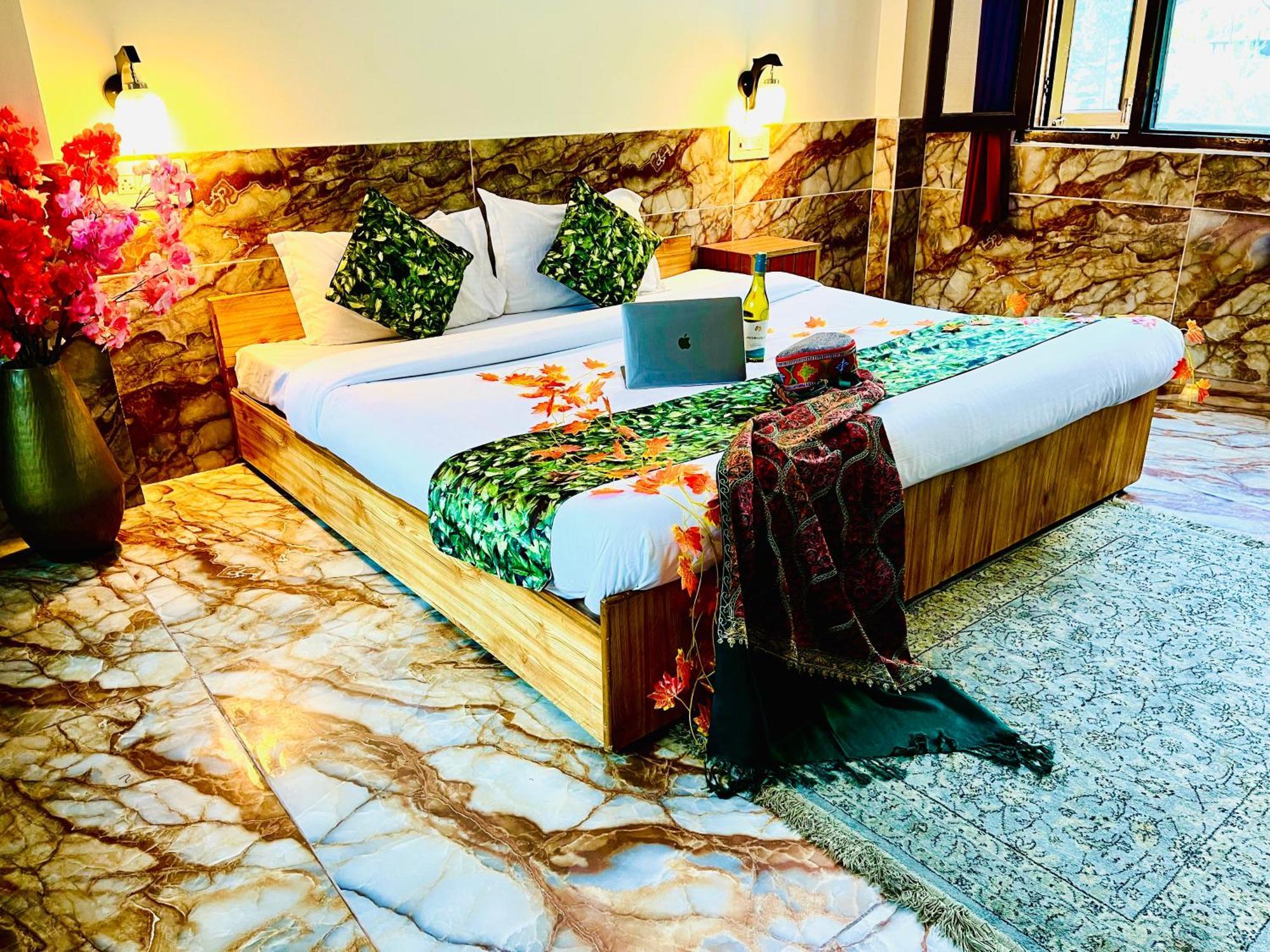 Hotel Pablo Escobar Kasol Extérieur photo