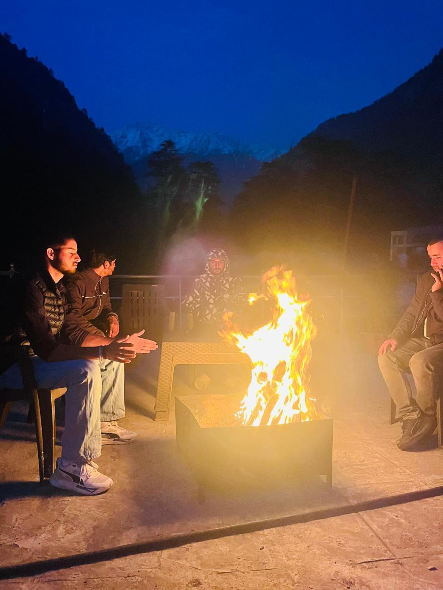 Hotel Pablo Escobar Kasol Extérieur photo