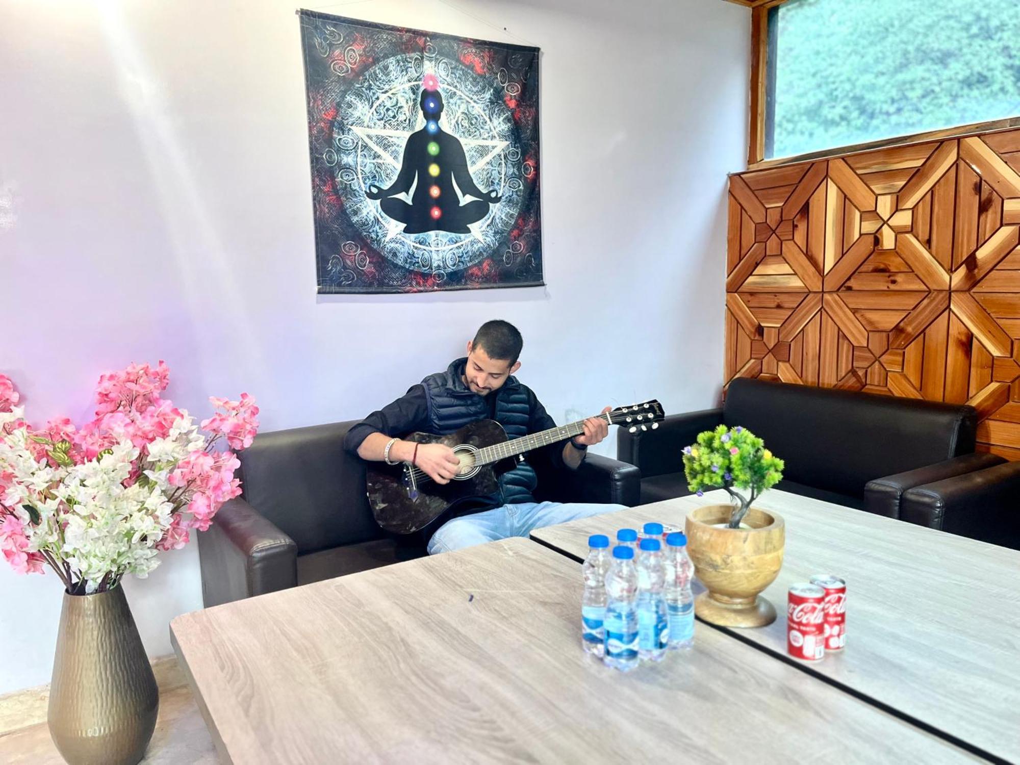 Hotel Pablo Escobar Kasol Extérieur photo