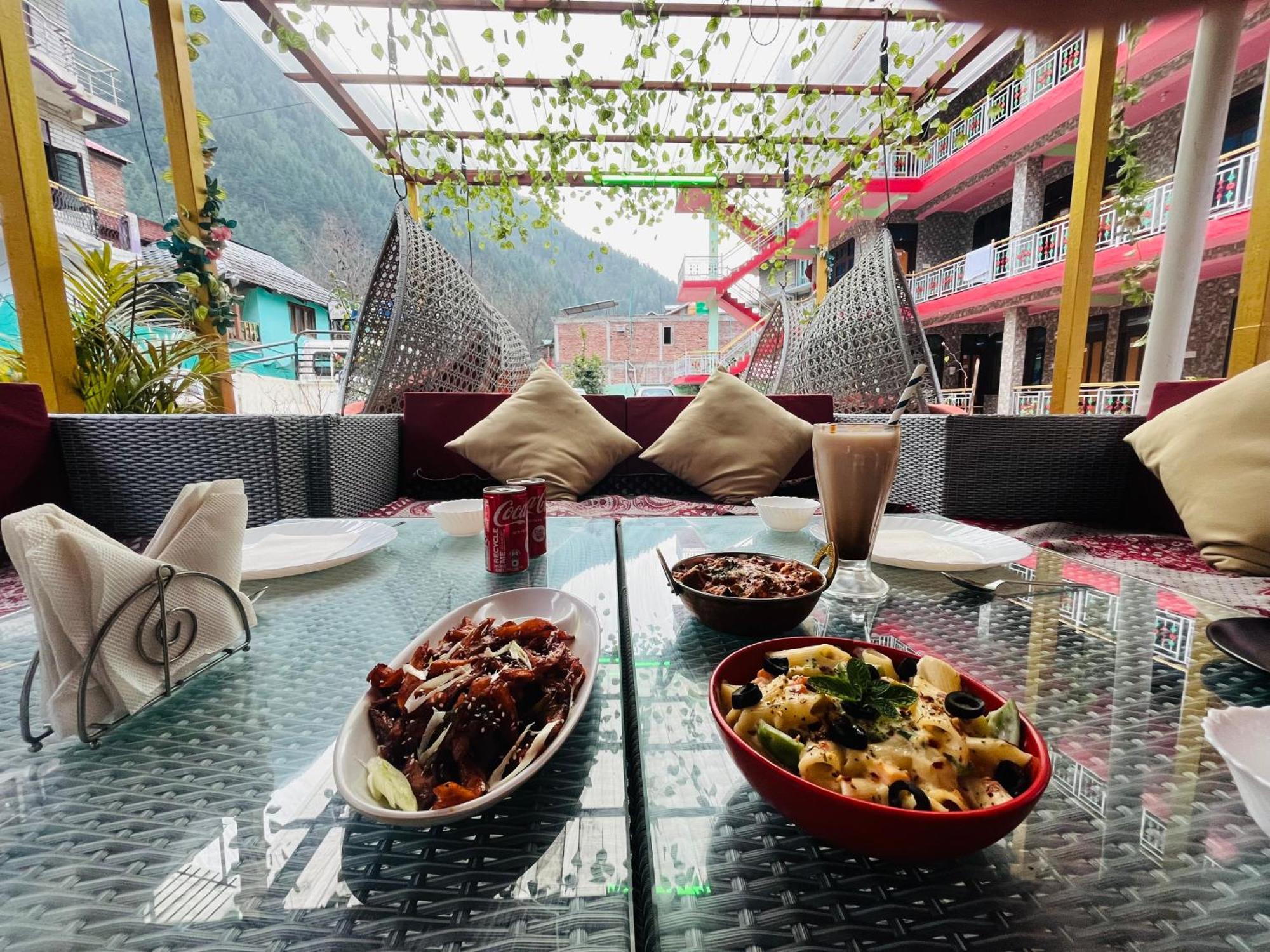 Hotel Pablo Escobar Kasol Extérieur photo